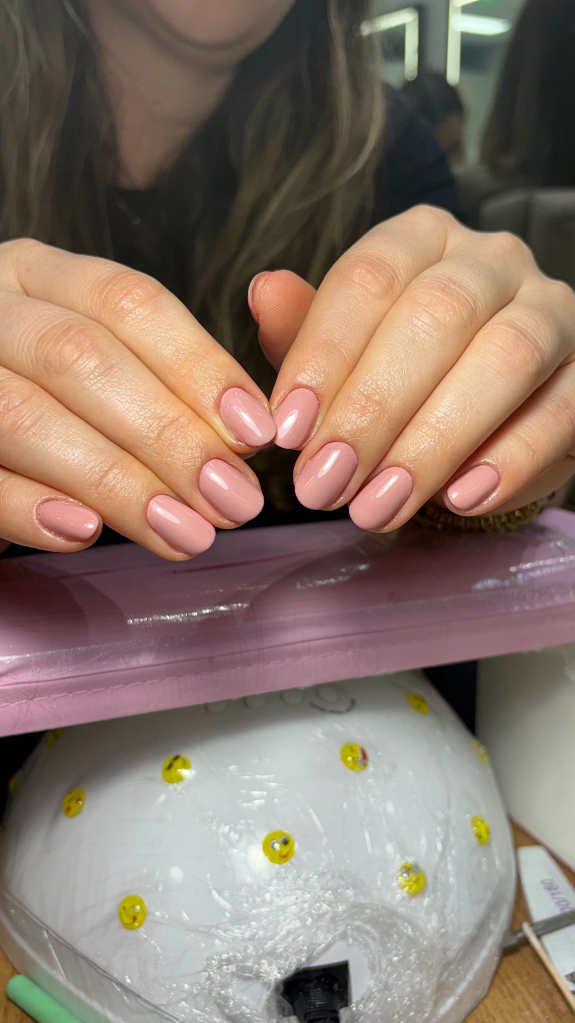 Unhas rosa